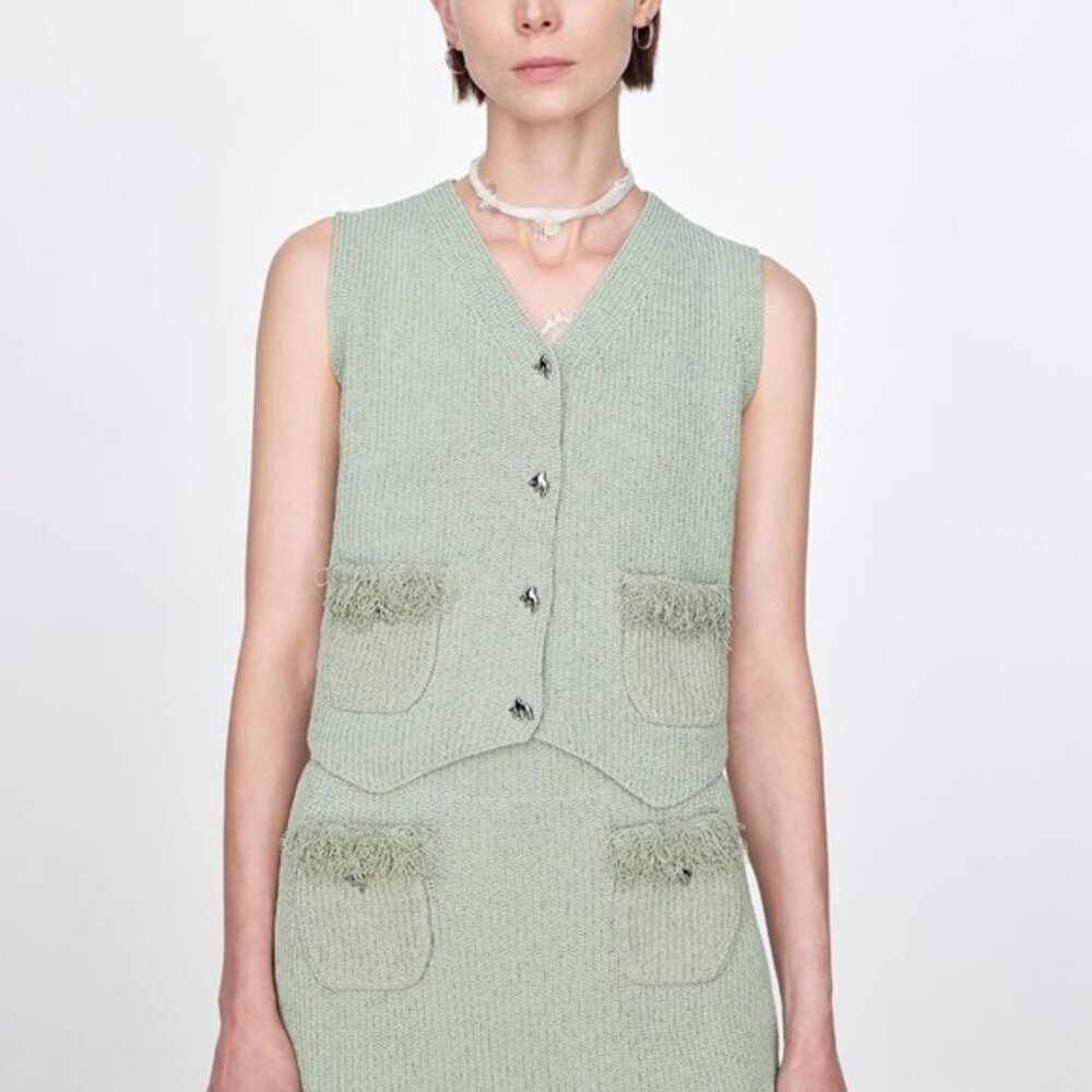 CHICJOC Women Luxury Summer Vest – Textured Yarn Fabric – Leaf Button Details